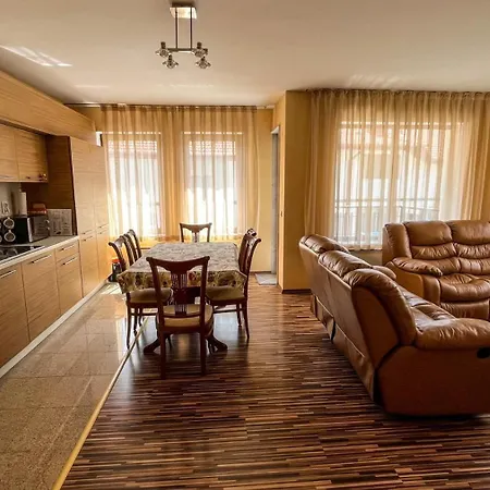 Apartamento Orpheus *
